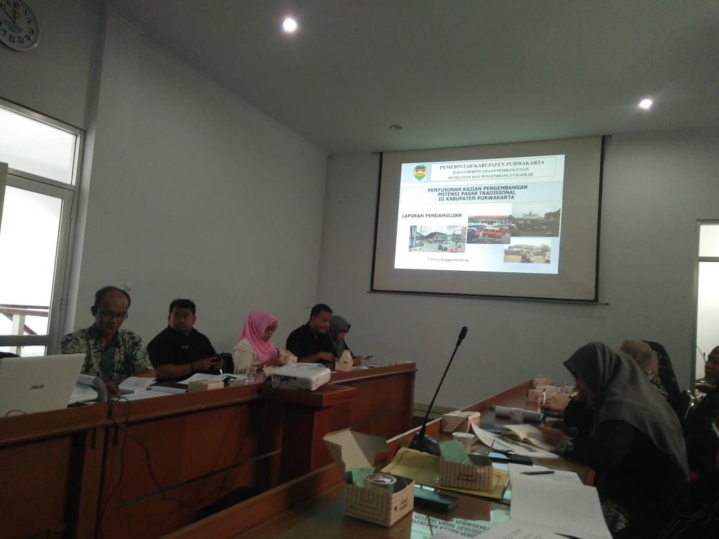 Pembahasan Laporan Penyusunan Kajian Pengembangan Potensi Pasar Tradisional di Kabupaten Purwakarta