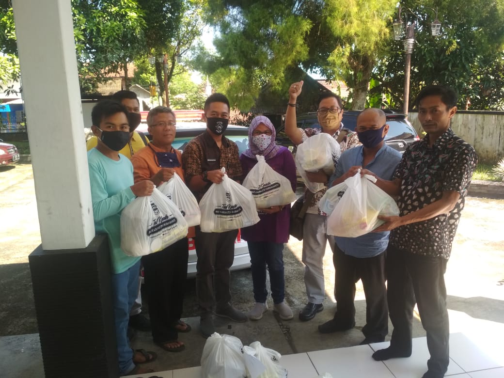 Partisipasi Pegawai ASN Bappelitbangda Kabupaten Purwakarta Dalam Mendukung Program Tali Kaasih ASN Pemerintah Daerah Kabupaten Purwakarta di Kecamatan Wanayasa