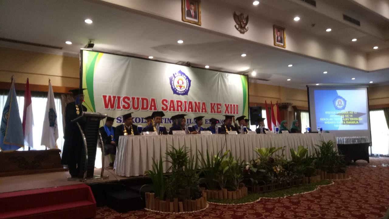 Wisuda Ke XIII STIE WIKARA Purwakarta di Plaza Hotel Bukit Indah