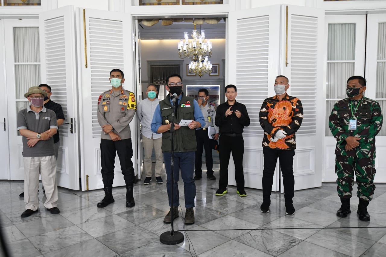 Jelang PSBB Bodebek, Ridwan Kamil Pastikan Bantuan Sosial Tepat Sasaran