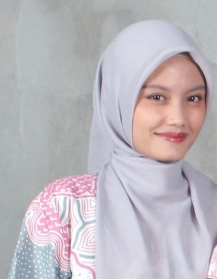 Afriza Wahyudriany, SM