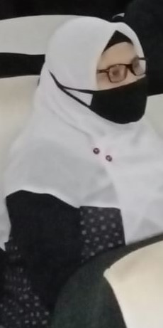 Ade Hikmah Nurhayati, SE